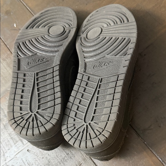 Jordan 1 low Travis Scott velvet brown Nike Men's Sneakers - Picture 6 of 11